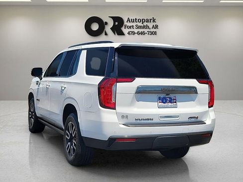 Used 2023 GMC Yukon AT4 w/ AT4 Premium Package AWD/4WD image 4