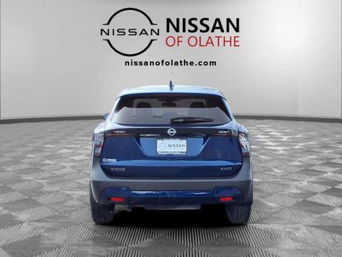 Used 2025 Nissan Kicks SV image 25