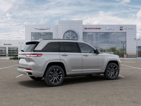 New 2025 Jeep Grand Cherokee Overland w/ Adv Protech Group III AWD/4WD image 4
