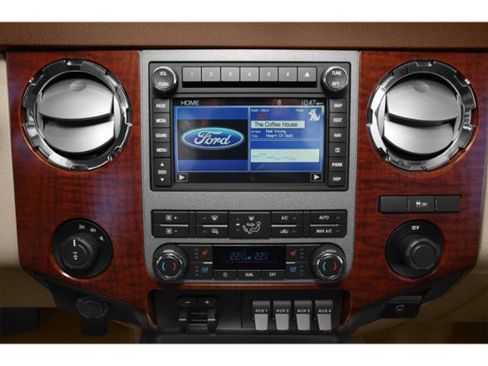 Used 2015 Ford F250 Lariat w/ Lariat Ultimate Package AWD/4WD image 7