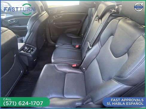 Used 2016 Volvo XC90 T6 Momentum w/ Momentum Plus Package image 12