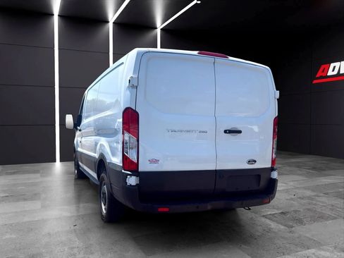 Used 2019 Ford Transit 250 130 Low Roof RWD image 5