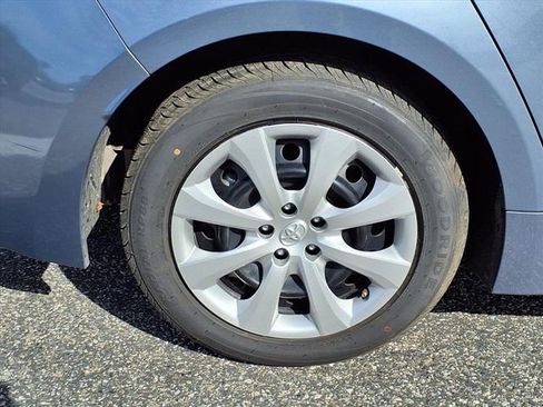 Used 2024 Toyota Corolla LE image 24