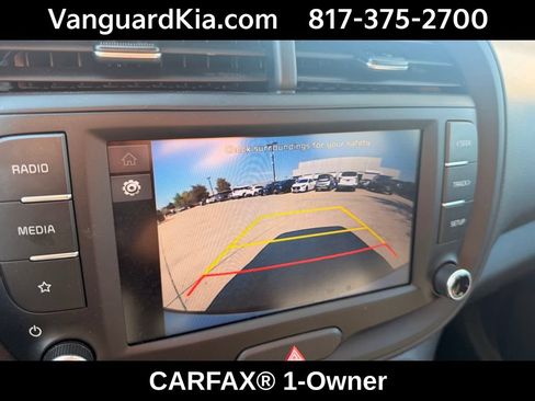 Certified 2025 Kia Soul LX w/ LX Technology Package FWD image 21