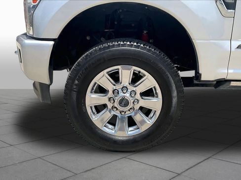 Used 2017 Ford F250 Platinum w/ Platinum Ultimate Package AWD/4WD image 10