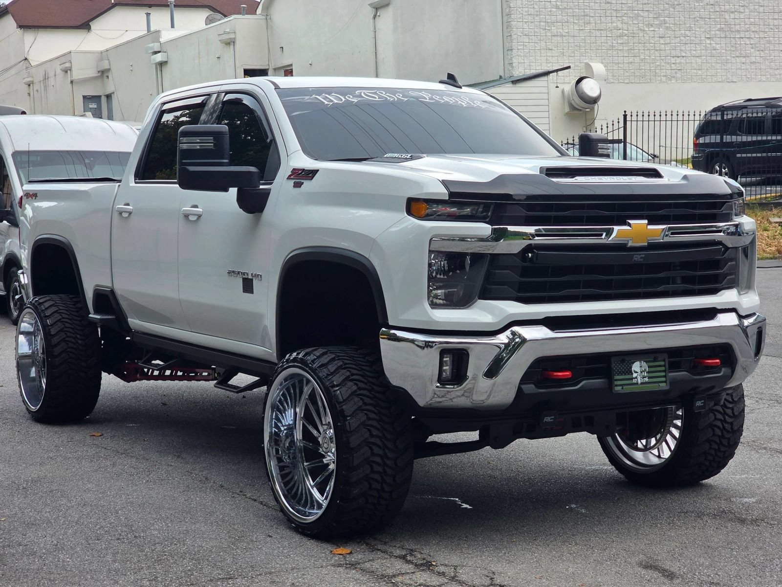 Used 2024 Chevrolet Silverado 2500 LT AWD/4WD image 9