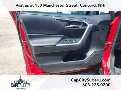 Used 2020 Toyota RAV4 XLE w/ Convenience Package AWD/4WD image 12