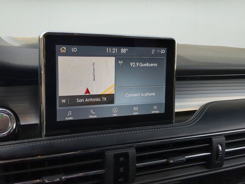 Used 2022 Lincoln Corsair AWD w/ Premium Package image 18