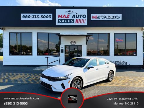 Used 2022 Kia K5 LXS FWD image 1