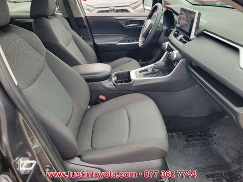 Certified 2023 Toyota RAV4 XLE FWD image 15