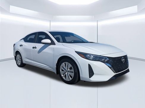 Used 2024 Nissan Sentra S image 2