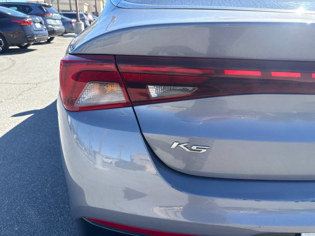 Used 2022 Kia K5 LXS FWD image 8