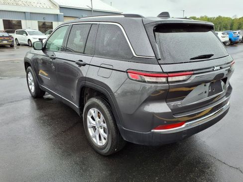 Used 2022 Jeep Grand Cherokee Limited image 7