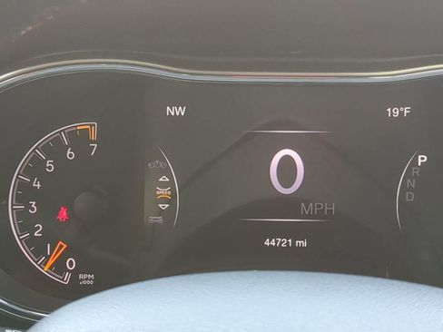 Used 2017 Jeep Grand Cherokee Trailhawk w/ Trailhawk Luxury Group image 36