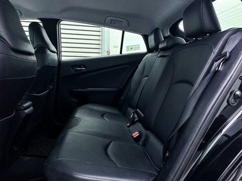 Used 2018 Toyota Prius Three Touring image 38