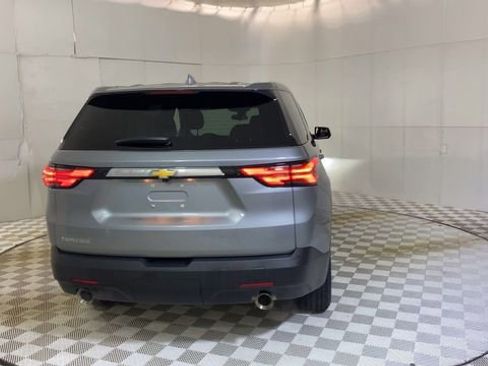 Certified 2023 Chevrolet Traverse LS FWD image 2