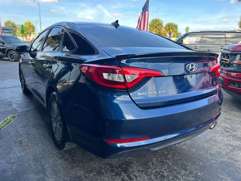 Used 2015 Hyundai Sonata SE w/ Option Group 09 FWD image 6