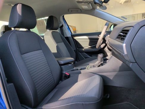 Used 2023 Volkswagen Jetta S image 33