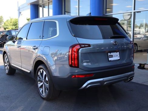 Used 2020 Kia Telluride S AWD/4WD image 3
