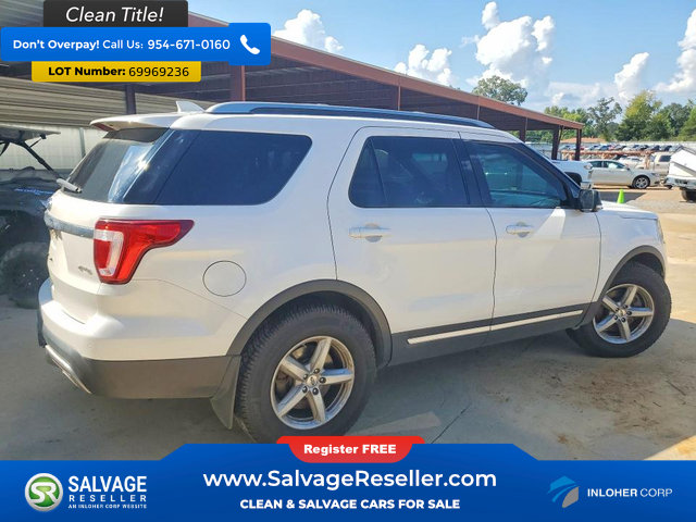 Used 2016 Ford Explorer XLT w/ Equipment Group 202A AWD/4WD image 4