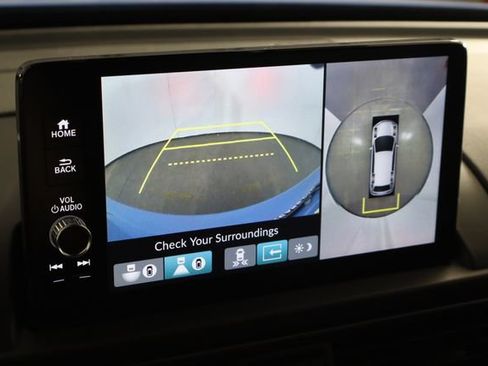 Used 2025 Honda Pilot TrailSport image 38