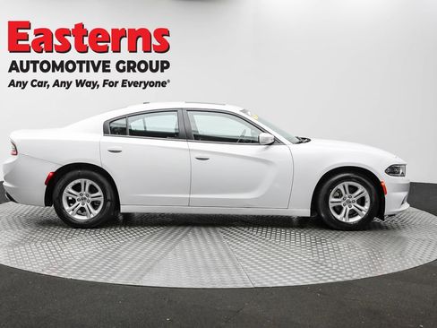 Used 2022 Dodge Charger SXT w/ Leather Interior Group image 4