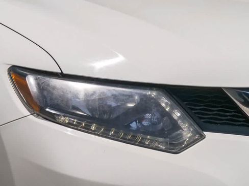 Used 2016 Nissan Rogue S FWD image 4