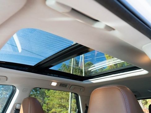 Used 2023 Nissan Pathfinder Platinum w/ Cargo Package image 5