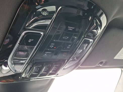 New 2025 Maserati Grecale GT image 25