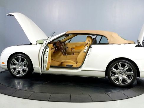 Used 2007 Bentley Continental GTC image 12