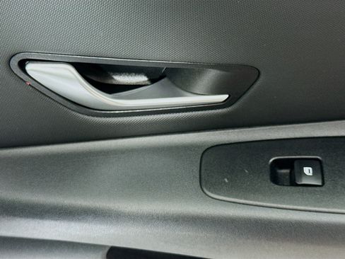 Used 2024 Hyundai Elantra Limited FWD image 29