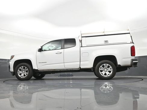 Used 2022 Chevrolet Colorado LT w/ Safety Package RWD image 23