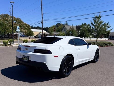 Used 2015 Chevrolet Camaro LS RWD image 5