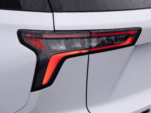 New 2026 Chevrolet Equinox RS AWD/4WD image 25