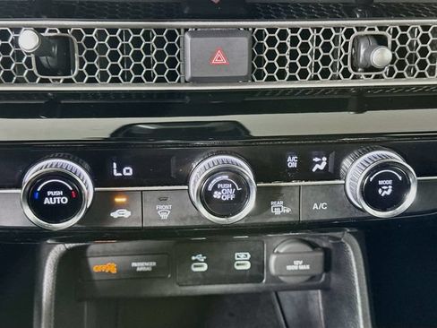 Used 2025 Honda Civic Sport image 23