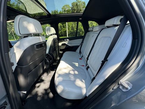 New 2026 BMW X5 xDrive40i w/ M Sport Package AWD/4WD image 22