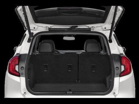 Used 2022 GMC Terrain AT4 w/ Infotainment Package II image 8