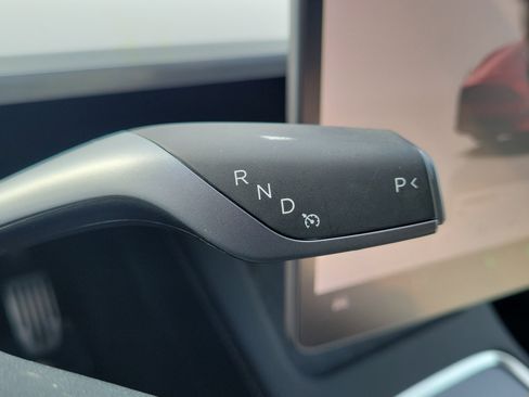 Used 2023 Tesla Model Y Long Range image 20