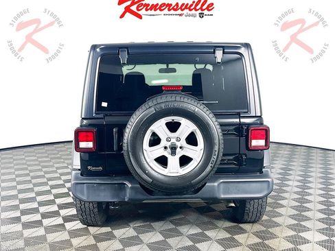 Used 2022 Jeep Wrangler Sport S image 6