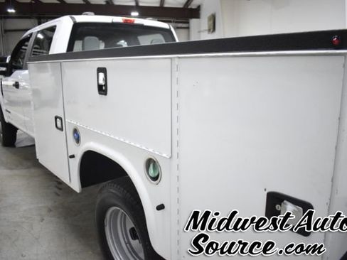 Used 2021 Ford F350 XL w/ Power Equipment Group image 4
