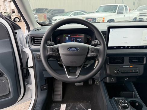 New 2025 Ford Maverick XL image 11