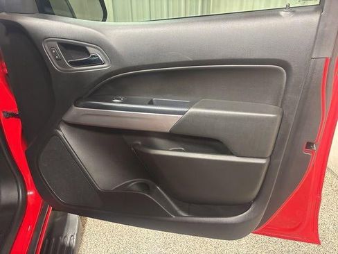 Used 2020 Chevrolet Colorado LT w/ LT Convenience Package image 22