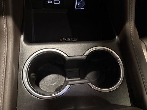 Used 2021 Chevrolet Tahoe Z71 w/ Rear Media and Nav Package image 28