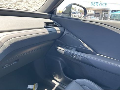 New 2026 Lexus TX 500h AWD image 12