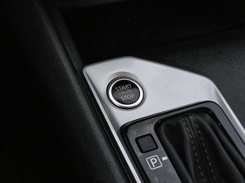 Used 2025 Nissan Altima 2.5 SV FWD image 18