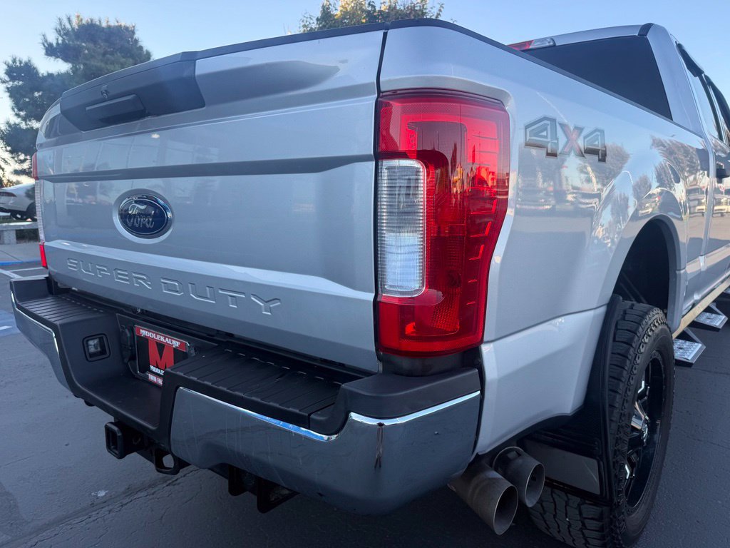 Used 2017 Ford F250 XLT AWD/4WD image 16