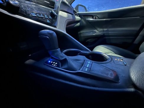 Used 2024 Toyota Camry SE w/ Cold Weather Package image 15