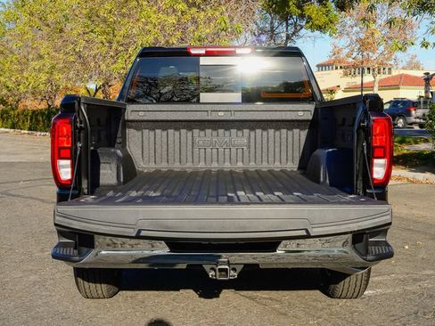 Used 2026 GMC Sierra 1500 SLE w/ Preferred Package AWD/4WD image 15