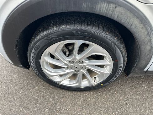 Certified 2023 Chevrolet Bolt EUV LT w/ Comfort Package image 10