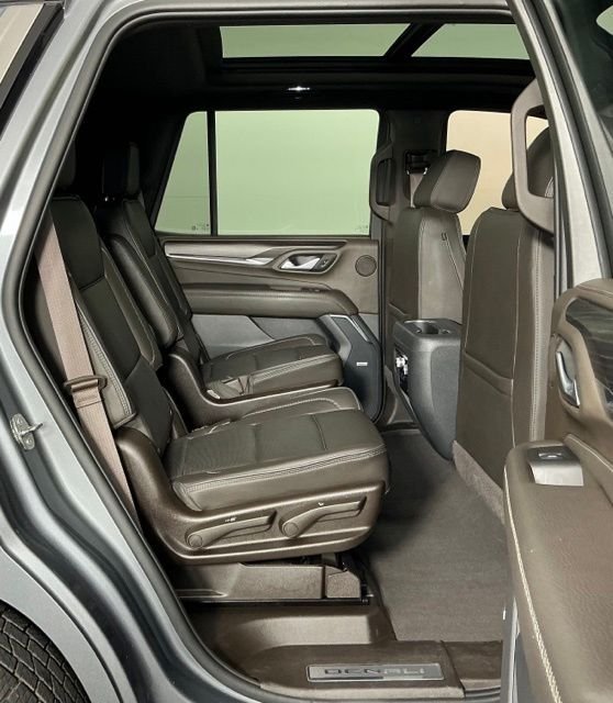 Used 2022 GMC Yukon Denali RWD image 25